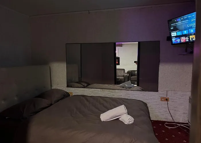 Апартаменти Secret Yard *